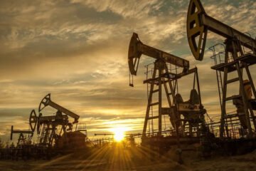ایران امریکا کشیدگی، عالمی منڈی میں تیل 104 ڈالر فی بیرل تک پہنچ گیا