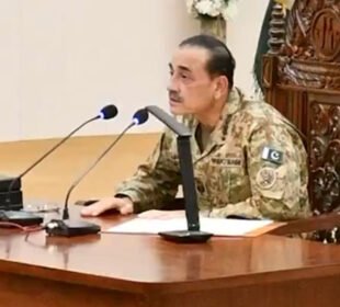 فیلڈ مارشل عاصم منیر کا کوئٹہ گیریژن کا دورہ، افسران و جوانوں سے ملاقات