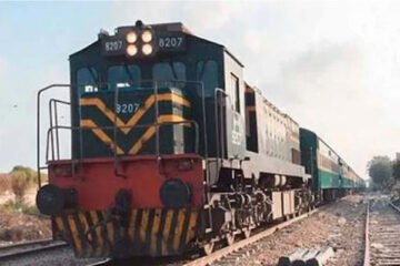 ریلوے کا بڑا فیصلہ: بلوچستان سے ٹرین آپریشن دوبارہ شروع 3 ریلوے کا بڑا فیصلہ: بلوچستان سے ٹرین آپریشن دوبارہ شروع