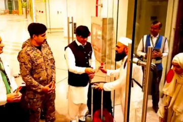 پہلی حج پرواز کے ذریعے 114 عازمین اسلام آباد پہنچ گئے
