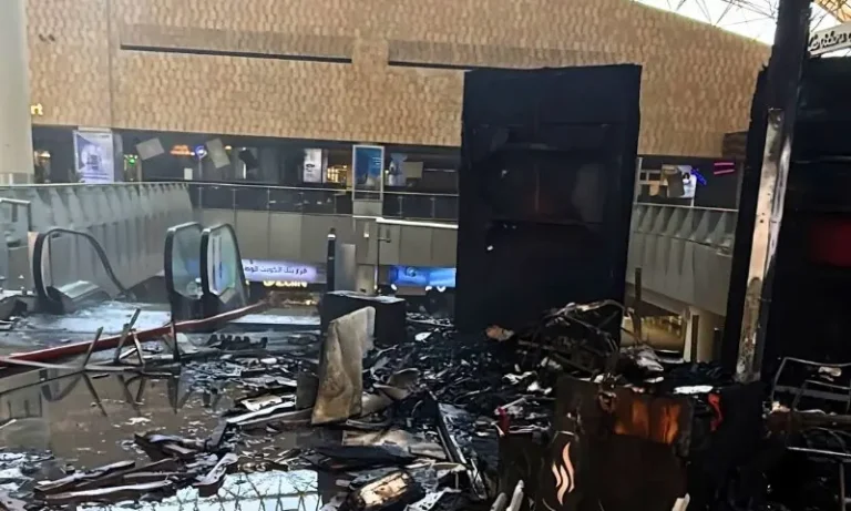 03141910کویت ایئرپورٹ پر حملوں کے بعد کشیدگی میں اضافہ، دونوں ممالک کے سخت بیاناتeb3a909