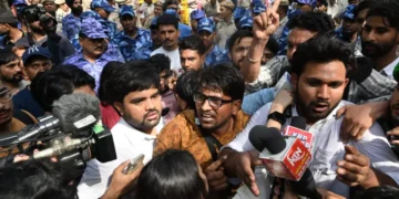 نئی دہلی: امتحانی بے ضابطگیوں کے خلاف نوجوانوں کی تحریک کا بڑا احتجاج