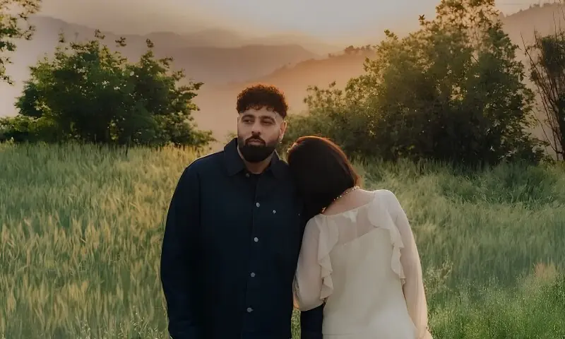 شادی کی خبروں پر برسوں کی خاموشی ختم، ایشا رِکھی کا بیان سامنے آ گیا