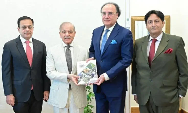 11145اقتصادی سروے 26-2025 پیش، معیشت میں بہتری کے آثار مگر چیلنجز برقرار24394c4ab6