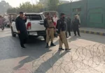 لکی مروت میں دو افراد کی لاشیں ملنے پر احتجاج، انڈس ہائی وے بند 2 لکی مروت میں دو افراد کی لاشیں ملنے پر احتجاج، انڈس ہائی وے بند