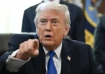 ایران کے لیے امریکی مالی معاونت کی خبروں پر ٹرمپ کی تردید 12 ایران کے لیے امریکی مالی معاونت کی خبروں پر ٹرمپ کی تردید