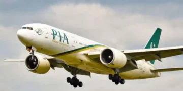 پی آئی اے نے فضائی میزبانوں کے لیے نئے قواعد متعارف کرا دیے 7 پی آئی اے نے فضائی میزبانوں کے لیے نئے قواعد متعارف کرا دیے