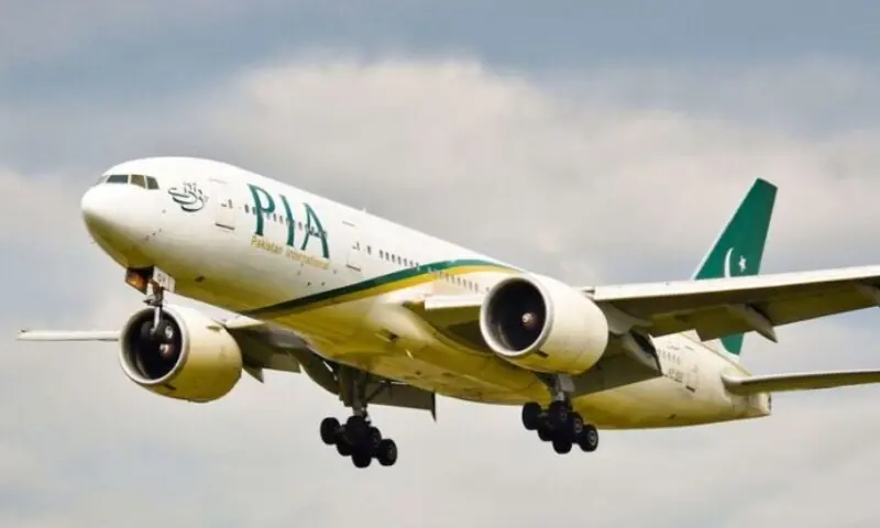 پی آئی اے نے فضائی میزبانوں کے لیے نئے قواعد متعارف کرا دیے 1 پی آئی اے نے فضائی میزبانوں کے لیے نئے قواعد متعارف کرا دیے