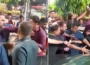 ارباز خان کی گاڑی میں نامعلوم شخص کی اچانک گھسنے کی کوشش، سیکیورٹی ٹیم حرکت میں آگئی