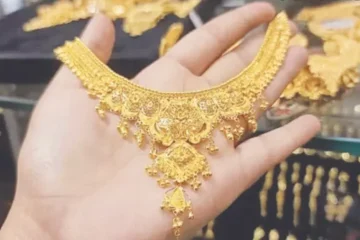 سونے اور چاندی کی قیمتوں میں کمی، تین روزہ اضافے کا سلسلہ تھم گیا 2 سونے اور چاندی کی قیمتوں میں کمی، تین روزہ اضافے کا سلسلہ تھم گیا