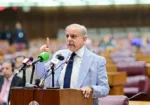 تیل کی قیمتوں میں نمایاں کمی، عوام کو ریلیف ملنے والا ہے: وزیراعظم