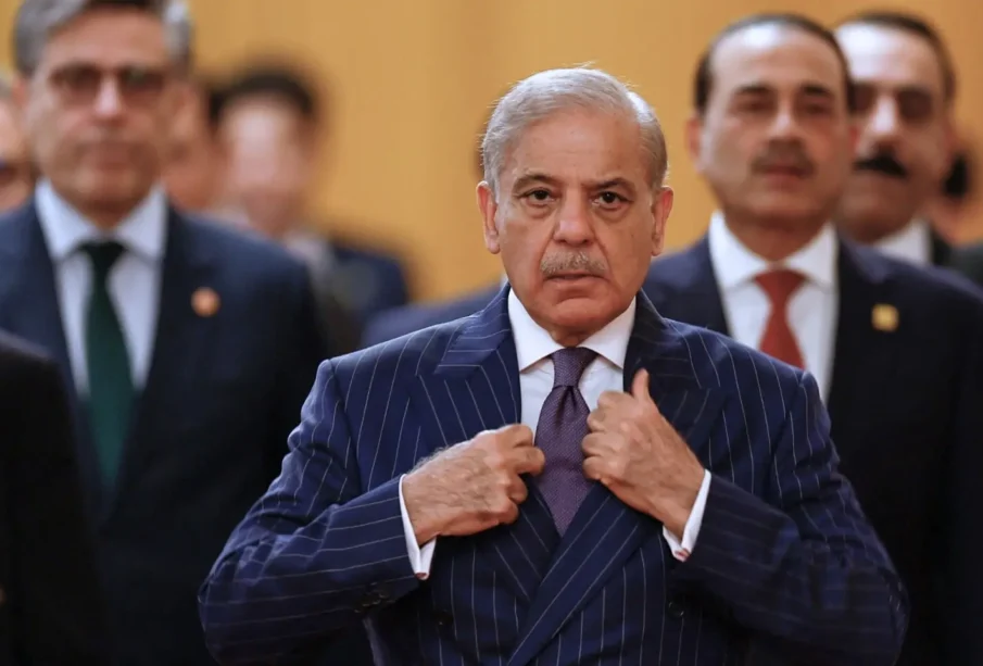امریکا۔ایران مفاہمت میں پاکستان کا کردار، معیشت اور سفارت کاری کے لیے کون سے نئے امکانات پیدا ہوسکتے ہیں؟ 1 امریکا۔ایران مفاہمت میں پاکستان کا کردار، معیشت اور سفارت کاری کے لیے کون سے نئے امکانات پیدا ہوسکتے ہیں؟