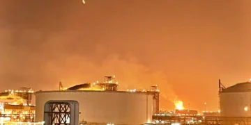 راس لفان گیس پلانٹ میں دھماکا، 13 افراد ہلاک، متعدد زخمی