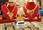 سونے کی قیمتوں میں دوبارہ اضافہ، مقامی و عالمی مارکیٹ میں تیزی 4 سونے کی قیمتوں میں دوبارہ اضافہ، مقامی و عالمی مارکیٹ میں تیزی