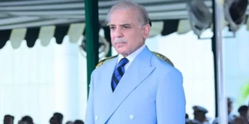 کراچی: پاکستان نیول اکیڈمی میں پاسنگ آؤٹ پریڈ، وزیراعظم شہباز شریف کا خطاب