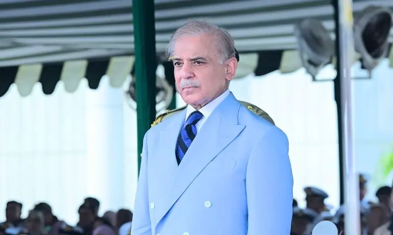 کراچی: پاکستان نیول اکیڈمی میں پاسنگ آؤٹ پریڈ، وزیراعظم شہباز شریف کا خطاب