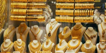 عالمی منڈی میں اضافے کے بعد پاکستان میں سونے کی قیمت میں نمایاں اضافہ