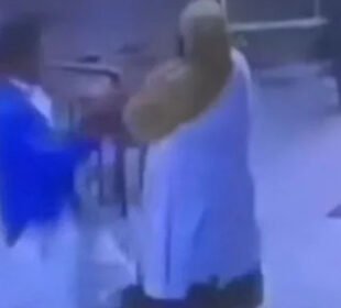 تیزاب حملے میں زخمی خاتون ڈاکٹر کا کراچی میں علاج جاری 7 تیزاب حملے میں زخمی خاتون ڈاکٹر کا کراچی میں علاج جاری