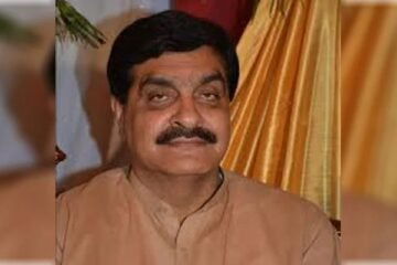 ایوب گادھی حملہ کیس: مبینہ پولیس مقابلے میں 3 مشتبہ ملزمان ہلاک 2 ایوب گادھی حملہ کیس: مبینہ پولیس مقابلے میں 3 مشتبہ ملزمان ہلاک