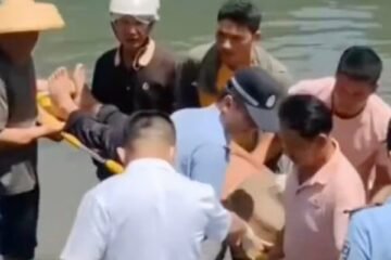 سمندر میں 7 دن بہتے رہنے والا سیاح معجزانہ طور پر زندہ بچ گیا