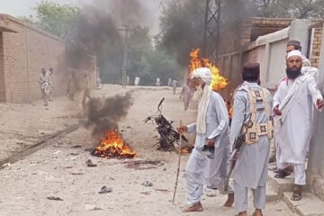 خیبر پختونخوا: مقامی افراد کی کارروائی، خودکش حملہ آور ہلاک 2 خیبر پختونخوا: مقامی افراد کی کارروائی، خودکش حملہ آور ہلاک