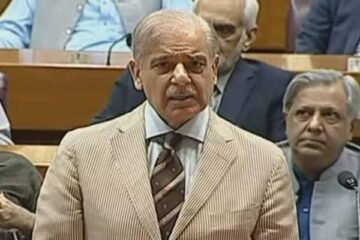 وزیراعظم کی اپوزیشن کو مذاکرات اور قومی اتفاقِ رائے کی دعوت 2 وزیراعظم کی اپوزیشن کو مذاکرات اور قومی اتفاقِ رائے کی دعوت