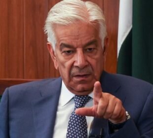 آزاد کشمیر کے بعض عناصر “ایجنڈے” پر چل رہے ہیں، وزیر دفاع