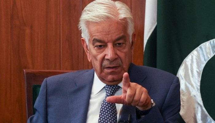 آزاد کشمیر کے بعض عناصر “ایجنڈے” پر چل رہے ہیں، وزیر دفاع