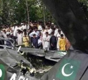 مردان کے قریب پاک فضائیہ کا تربیتی طیارہ حادثے کا شکار، دو افسران شہید