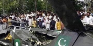 مردان کے قریب پاک فضائیہ کا تربیتی طیارہ حادثے کا شکار، دو افسران شہید 39 مردان کے قریب پاک فضائیہ کا تربیتی طیارہ حادثے کا شکار، دو افسران شہید