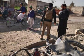 بنوں میں دو دھماکے، 7 افراد شہید 2 بنوں میں دو دھماکے، 7 افراد شہید