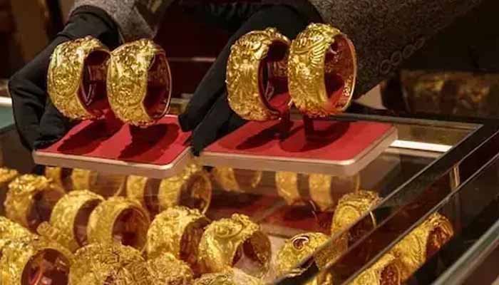 ملک بھر میں سونے کی قیمت میں 4100 روپے فی تولہ کمی