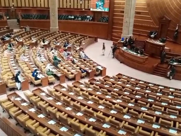 پنجاب بجٹ 2026-27 پر قانونی تنازع، اپوزیشن کا عدالت جانے کا اعلان