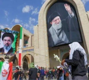 آیت اللہ علی خامنہ ای کی آخری رسومات جاری، مجتبیٰ خامنہ ای کی عدم شرکت پر قیاس آرائیاں 1 آیت اللہ علی خامنہ ای کی آخری رسومات جاری، مجتبیٰ خامنہ ای کی عدم شرکت پر قیاس آرائیاں