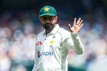 قومی ٹیسٹ ٹیم میں اہم تبدیلیاں، بابر اعظم کو دوبارہ کپتانی مل گئی 3 قومی ٹیسٹ ٹیم میں اہم تبدیلیاں، بابر اعظم کو دوبارہ کپتانی مل گئی