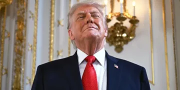 ٹرمپ کے ایک بیان نے عالمی منڈی ہلا دی، تیل کی قیمتوں میں بڑا اچھال 34 ٹرمپ کے ایک بیان نے عالمی منڈی ہلا دی، تیل کی قیمتوں میں بڑا اچھال