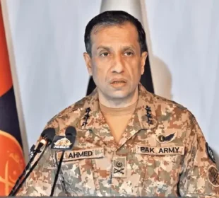 بلوچستان میں دہشت گردی کے تین بڑے واقعات، 54 دہشت گرد ہلاک، 42 افراد جاں بحق: ڈی جی آئی ایس پی آر