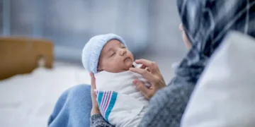 برطانیہ میں مسلسل تیسرے سال 'محمد' نومولود لڑکوں کا مقبول ترین نام 8 برطانیہ میں مسلسل تیسرے سال 'محمد' نومولود لڑکوں کا مقبول ترین نام