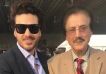 اداکار احسن خان کے والد انتقال کر گئے، شوبز شخصیات اور مداحوں کا اظہارِ تعزیت