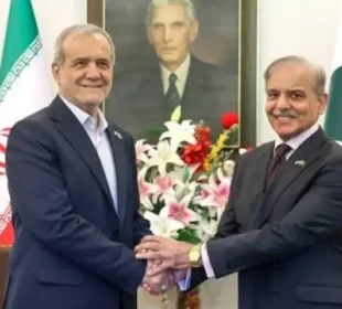 وزیراعظم شہباز شریف کا ایرانی صدر سے رابطہ، خطے میں امن و استحکام پر زور 3 وزیراعظم شہباز شریف کا ایرانی صدر سے رابطہ، خطے میں امن و استحکام پر زور