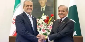 وزیراعظم شہباز شریف کا ایرانی صدر سے رابطہ، خطے میں امن و استحکام پر زور
