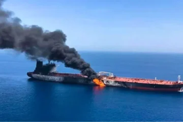 امریکا اور ایران آمنے سامنے، سمندر سے فضاؤں تک کشیدگی میں بڑا اضافہ 3 امریکا اور ایران آمنے سامنے، سمندر سے فضاؤں تک کشیدگی میں بڑا اضافہ