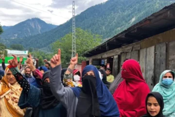 ووٹ سے پہلے سیاسی سناٹا، اصل وجہ کیا ہے؟ 2 ووٹ سے پہلے سیاسی سناٹا، اصل وجہ کیا ہے؟