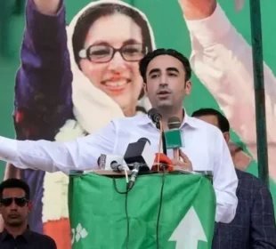 خواجہ آصف کے متنازع بیان پر بلاول برس پڑے، وزیر کو ہٹانے کا مطالبہ 9 خواجہ آصف کے متنازع بیان پر بلاول برس پڑے، وزیر کو ہٹانے کا مطالبہ