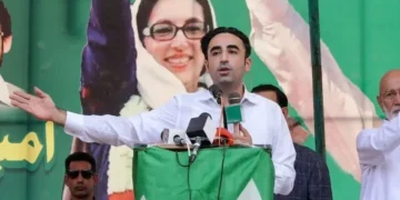 خواجہ آصف کے متنازع بیان پر بلاول برس پڑے، وزیر کو ہٹانے کا مطالبہ 25 خواجہ آصف کے متنازع بیان پر بلاول برس پڑے، وزیر کو ہٹانے کا مطالبہ