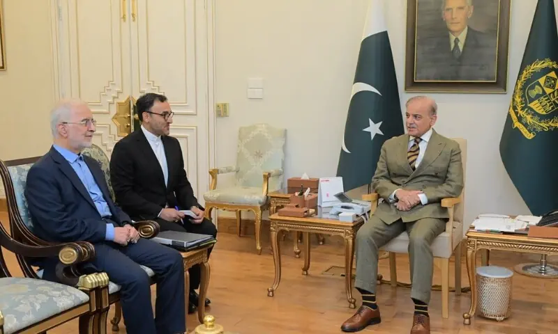 ایران-امریکا کشیدگی: وزیراعظم شہباز شریف اور ایرانی وزیر داخلہ کی ملاقات، مذاکرات پر زور 1 ایران-امریکا کشیدگی: وزیراعظم شہباز شریف اور ایرانی وزیر داخلہ کی ملاقات، مذاکرات پر زور