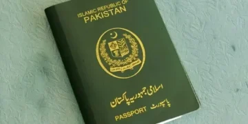 پاکستانی پاسپورٹ کی قسمت بدلنے لگی؟ عالمی رینکنگ میں بڑی پیش رفت 36 پاکستانی پاسپورٹ کی قسمت بدلنے لگی؟ عالمی رینکنگ میں بڑی پیش رفت