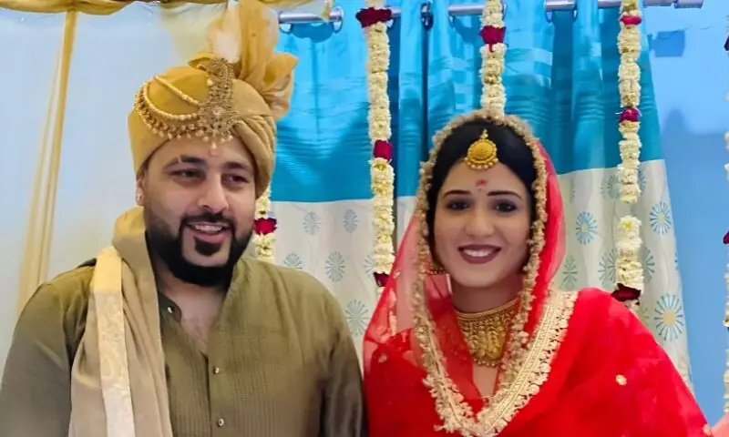 بھارتی گلوکار بادشاہ اور ایشا ریکھی کی علیحدگی کی افواہیں، اداکارہ کے پیغام نے توجہ حاصل کرلی