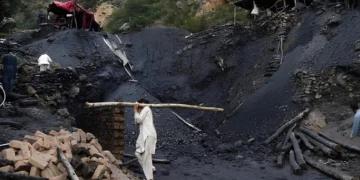 کوئٹہ: سورینج کوئلہ کان حادثہ، جاں بحق مزدوروں کی تعداد 34 ہوگئی، ریسکیو آپریشن جاری 10 کوئٹہ: سورینج کوئلہ کان حادثہ، جاں بحق مزدوروں کی تعداد 34 ہوگئی، ریسکیو آپریشن جاری
