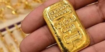سونے کی قیمت میں بڑا اضافہ، فی تولہ 9 ہزار 100 روپے مہنگا 32 سونے کی قیمت میں بڑا اضافہ، فی تولہ 9 ہزار 100 روپے مہنگا